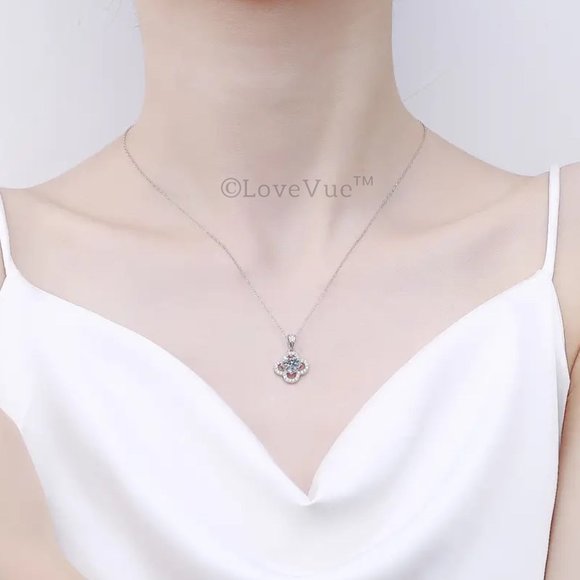 Certified 1ct. t.w. Diamond Clover Elegant Necklace VVS1 GRA Certified - Picture 8 of 16